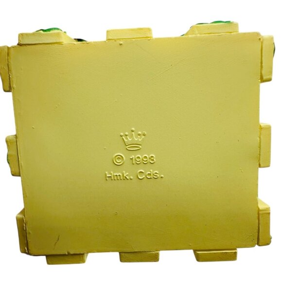 Hallmark Keepsake Ornament Treetop Cottage 1994 Easter Birdhouse Vintage - Picture 6 of 8